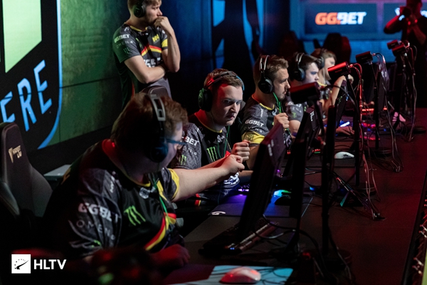 张伟丽需要 张伟丽需要