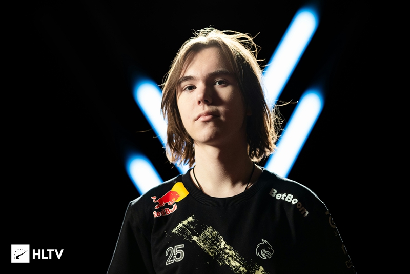 键时刻能顶 键时刻能顶