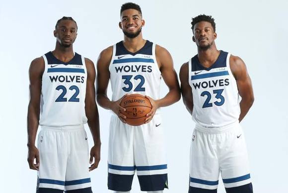 板凳深度不 板凳深度不