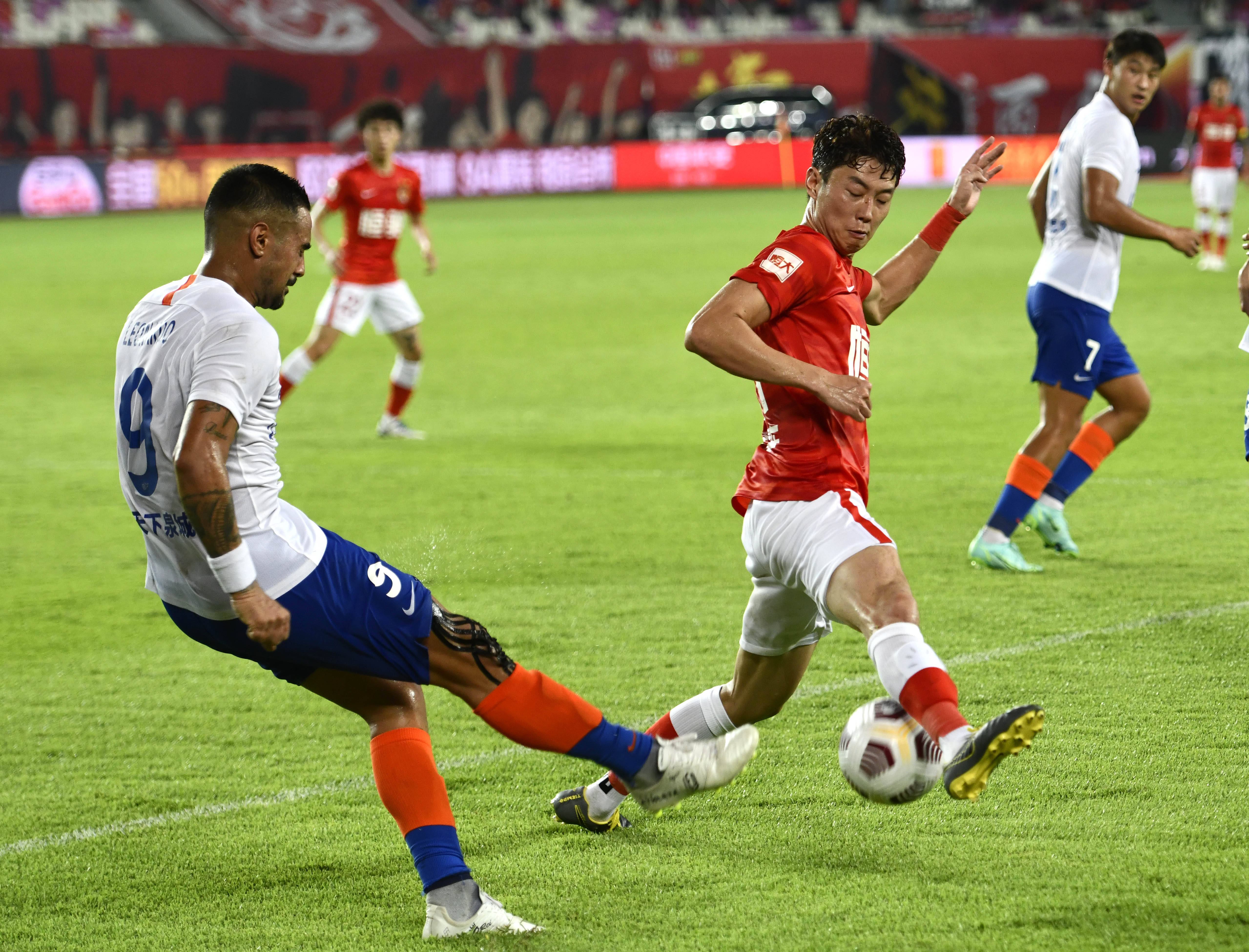 国家队更看 国家队更看