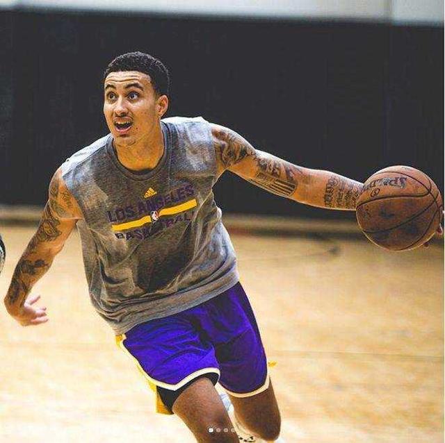 下半场的边 下半场的边